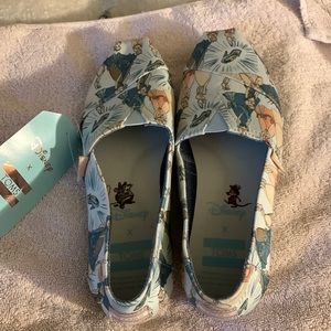 Toms Cinderella flats